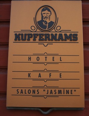 Kupfernams viesiem piedāvā labiekārtotas naktsmājas pilsētas centrā, skaistumkopšanas salonu un restorānu–kafejnīcu Kupfernams viesiem piedāvā labiekārtotas naktsmājas pilsētas centrā, skaistumkopšanas salonu un restorānu–kafejnīcu 22033