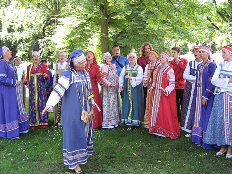 Krievu folkloras grupa 24655