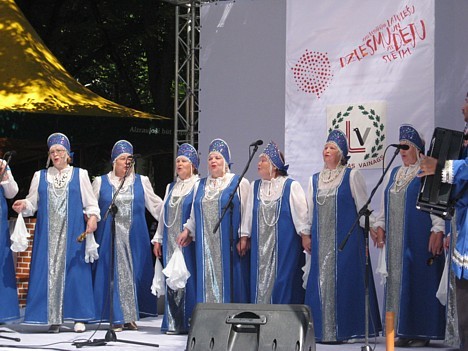 Krievu folkloras grupa 24660