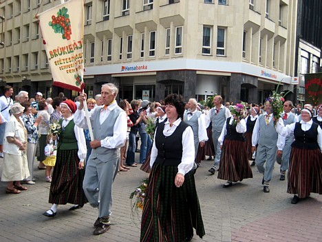 20080707-dziesmu sveetku gaajiens2 1286 24785