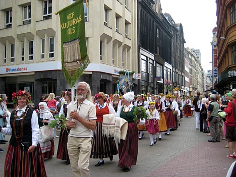 20080707-dziesmu sveetku gaajiens2 1676 25013