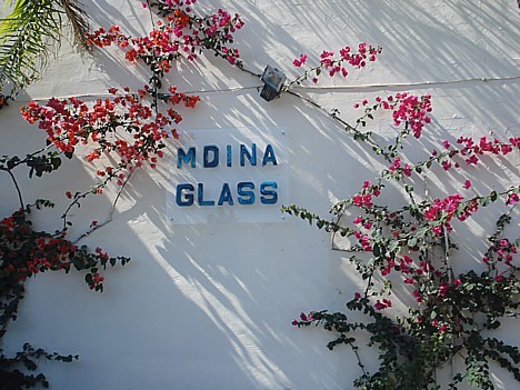 Mdina ir kādreizējā Maltas galvaspilsēta, tā ir tipiska viduslaiku pilsēta. Šeit atrodas slavenā Maltas stikla rūpnīca 25217