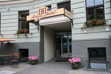 Triju zvaigžņu viesnīcas restorāns sadarbībā ar Latvijā lielāko tūrisma ziņu portālu Travelnews.lv rīko akciju līdz 31.08.2008 (līdz svētdienas vakara 27013