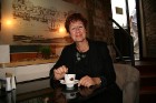 Viesnīcas tirgvedības direktore Brigita Veinberga rūpējas par viesnīcas un restorāna viesu labsajūtu 11