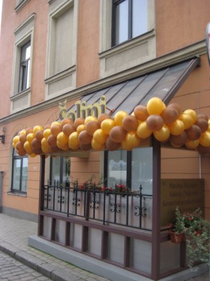 28. augustā Vecrīgā ir atvēries autentiskas austumu masāžas salons Šalini. Šalini atrodas 11. Novembra krastmalā 29 (ieeja no Peldu ielas) 28. augustā Vecrīgā ir atvēries autentiskas austumu masāžas salons Šalini. Šalini atrodas 11. Novembra krastmalā 29 (ieeja no Peldu ielas) 27134