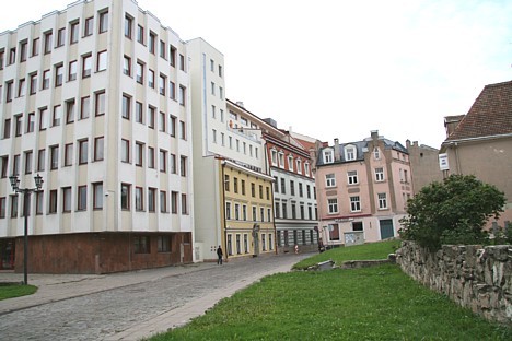 Viesnīcas Avalon Hotel bārs sadarbībā ar Latvijā lielāko tūrisma ziņu portālu Travelnews.lv rīko akciju līdz 30.09.2008, kur ar pildspalvas (uzraksts: Viesnīcas Avalon Hotel bārs sadarbībā ar Latvijā lielāko tūrisma ziņu portālu Travelnews.lv rīko akciju līdz 30.09.2008, kur ar pildspalvas (uzraksts: 27309