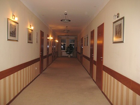 Viesnīcā ir konferenču telpa (līdz 35 personām), ko var izmantot dažādiem pasākumiem vai semināriem 27570