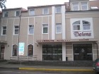 Viesnīca Deims atrodas Lietuvā, Šilutes pilsētā (Lietuvininkų g. 70) un ir vienīgā viesnīca šajā pilsētā 1
