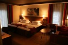 Viesnīca Reval Hotel Neris ir parūpējusies par mūsu komfortu un patīkamu vakaru. Numurs ir jauks un internets strādā uz uraaa! 18