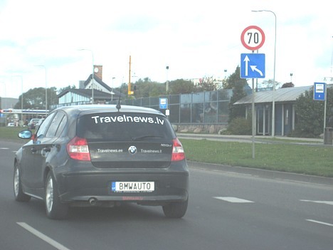 Pēc mazas pauzes BalticTravelnews.eu dienesta automašīna dodas uz Neste degvielas staciju (Vienības gatvē), lai uzpildītu degvielu un noslēgtu ceļojum Pēc mazas pauzes BalticTravelnews.eu dienesta automašīna dodas uz Neste degvielas staciju (Vienības gatvē), lai uzpildītu degvielu un noslēgtu ceļojum 28093