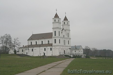 Aglonas bazilika ir Eiropas katoļticīgo galējais ziemeļu un austrumu punkts, ko raksturo bazilikas statuss Aglonas bazilika ir Eiropas katoļticīgo galējais ziemeļu un austrumu punkts, ko raksturo bazilikas statuss 28742