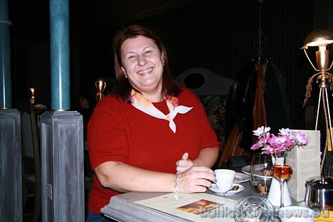 Diāna Carjova, Tabakas Nams menedžere iepazīst Kafijas restorāna piedāvājumu 28859