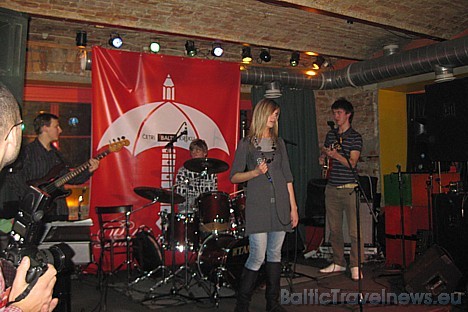 Vakar, 14. novembrī, turpinājās iesāktais mūzikas un mākslas festivāls Bildes 2008. Arī šovakar norisinājās džeza un  blūza vakars...Uzstājas Līva Kal 28870