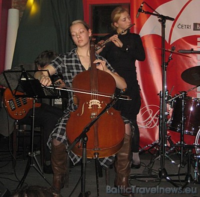 Grupā Helēna un Levīti tika pārstāvēti vairāki mūzikas instrumenti, kas radīja fantastisku mūziku... Grupā Helēna un Levīti tika pārstāvēti vairāki mūzikas instrumenti, kas radīja fantastisku mūziku... 28877