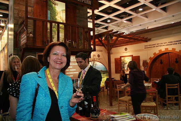 Margit Frank-Lindner pārstāv Avanti Hotel 31597