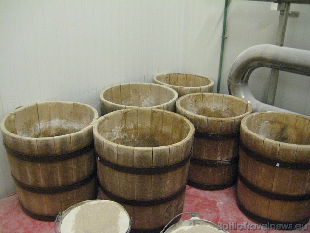 Interesentiem tiek piedāvāts dodies aizraujošā ekskursijā pa maizes ceptuvi, sākot par no telpas, kur atrodas maizītes Interesentiem tiek piedāvāts dodies aizraujošā ekskursijā pa maizes ceptuvi, sākot par no telpas, kur atrodas maizītes
