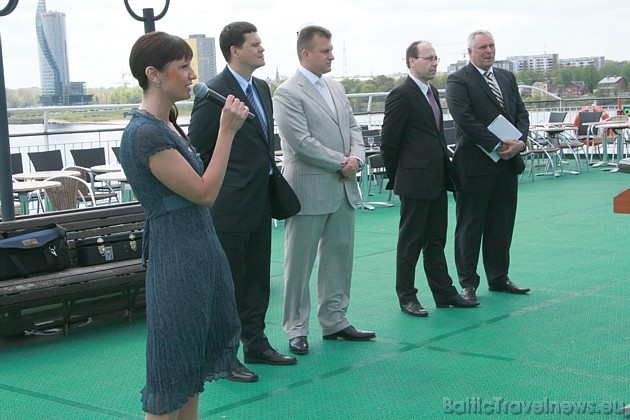 Tallink vadība, esošais Satiksmes ministrs Kaspars Gerhards, bijušais Satiksmes ministrs Ainārs Šlesers, Rīgas brīvostas pārvaldnieks Leonīds Loginovs Tallink vadība, esošais Satiksmes ministrs Kaspars Gerhards, bijušais Satiksmes ministrs Ainārs Šlesers, Rīgas brīvostas pārvaldnieks Leonīds Loginovs 33058