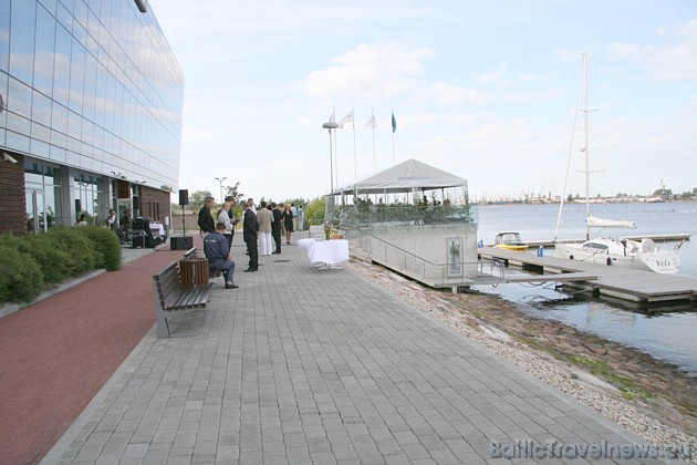 Restorānam ir vasaras terase ar brīnišķīgu skatu uz Vecrīgu un Daugavu - ideāla vieta atpūtai ar ģimeni un korporatīviem pasākumiem Restorānam ir vasaras terase ar brīnišķīgu skatu uz Vecrīgu un Daugavu - ideāla vieta atpūtai ar ģimeni un korporatīviem pasākumiem 34347