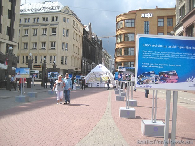 2009.gada 9.jūlijā Rīgā ar foto izstādes „Igaunijas iespaidi!” atklāšanu pie viesnīcas Hotel de Rome aizsākas Enterprise Estonia, Igaunijas Tūrisma pa 2009.gada 9.jūlijā Rīgā ar foto izstādes „Igaunijas iespaidi!” atklāšanu pie viesnīcas Hotel de Rome aizsākas Enterprise Estonia, Igaunijas Tūrisma pa 35095