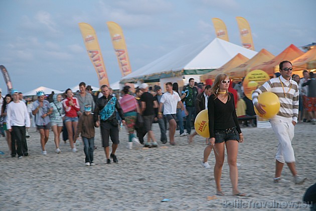 TELE2 Baltic Beach Party - vairāki tūkstoši mūzikas fanu pulcējās Liepājas pludmalē 35567
