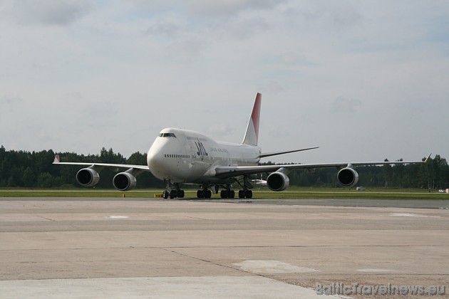 4.08.2009 pēcpusdienā lidostā Rīga piezemējās lidsabiedrības Japan Airlines lidmašīna Boeing 747 35863