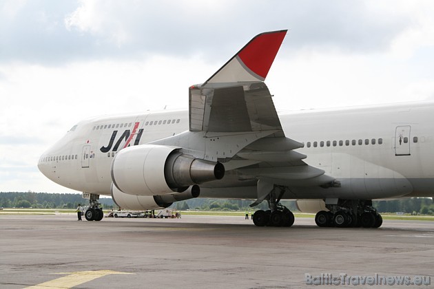 Tik lielas Boeing lidmašīnas piezemēšanās ir notikums Rīgas lidostā 35866