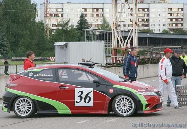 Sacīkšu Honda no Lietuvas. BalticTravelnews.com atvainojas, ka fotokarte ar sacīkšu bildēm ir bojāta un pagaidām nav izdevies to salabot, lai nezaudēt Sacīkšu Honda no Lietuvas. BalticTravelnews.com atvainojas, ka fotokarte ar sacīkšu bildēm ir bojāta un pagaidām nav izdevies to salabot, lai nezaudēt 36286