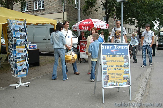 Agrs 2009.gada 29.augusta rīts, tūrisma aģentūras Star Tours darbinieki ir gatavi piedāvāt Jelgavas apskates ekskursijas Agrs 2009.gada 29.augusta rīts, tūrisma aģentūras Star Tours darbinieki ir gatavi piedāvāt Jelgavas apskates ekskursijas 36819