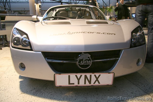 LYNX ir 100% dabai draudzīga sporta klases automašīna, kurai nav izpūtēja izmešu, nav nepieciešama degviela vai motoreļļa LYNX ir 100% dabai draudzīga sporta klases automašīna, kurai nav izpūtēja izmešu, nav nepieciešama degviela vai motoreļļa 38202