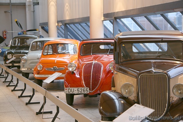 Rīgas Motormuzejs ir lielākais seno spēkratu muzejs Baltijā un Austrumeiropā 38208