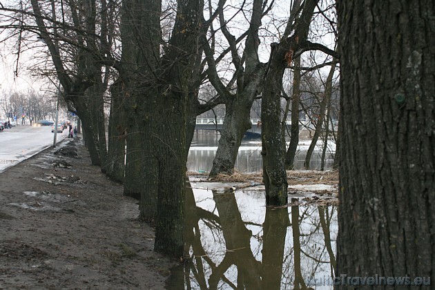Plūdi no Jelgavas centra jau sākuši atkāpties 41589