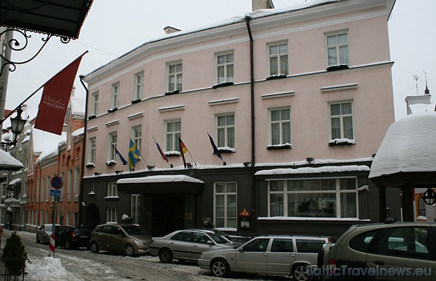 Igaunijas galvaspilsētas Tallinas vecpilsētā atrodas luksus kategorijas viesnīca Hotel St. Petersbourg (Rataskaevu 7) 41652
