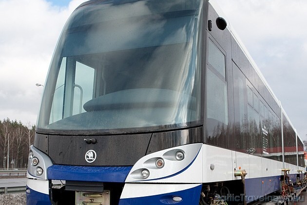 29.03.2010 Rīgā nogādāts pirmais jaunais tramvajs 41690