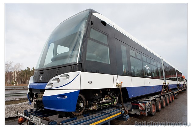 Jaunais tramvajs dažus mēnešus tiks testēts Rīgas ielās 41696