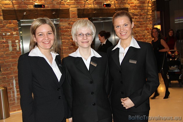 Viesnīcas Tallink Hotel Riga komanda (no kreisās): Karīna Voļska, Inese Liepiņa un Gunta Kuļikovska 42481