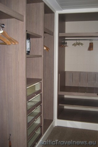 Luksusa numura skapis 42596