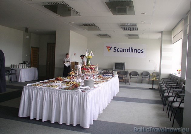 05.05.2010 Scandlines darbinieki un viesi Liepājā atzīmēja jaunā maršruta atklāšanu 43174