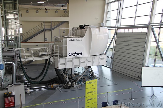 Jaunais airBaltic Training apmācību un simulāciju centrs ir izveidots, pārņemot Oxford Aviation Academy telpas un iekārtas 43277