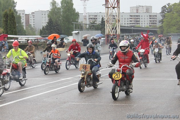 Zelta mopēds 2010 sacensībās aktīvu dalību ņēma gan bērni, gan jaunieši, gan padzīvojuši onkuļi 43349