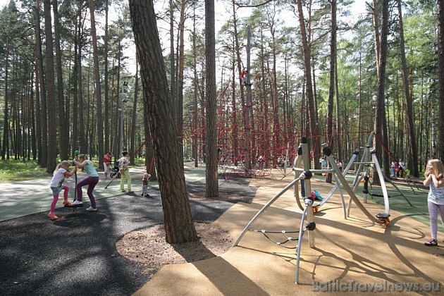 Dzintaru mežaparkā norisinājās pasākumi bērniem 43410