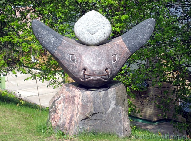 Vilnoja akmens skulptūru parks atrodas netālu no Lietuvas galvaspilsētas Viļņas, Suderves pilsētā (M. Zdziechovskio iela 27)