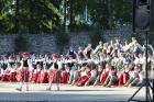 Dziesmu un deju svētki - Nāc gavilēt pie Daugavas! 33