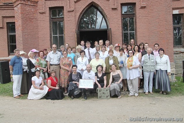 Latvijas Piļu un muižu asociācijas 10 gadu jubilejas kopbilde 44531