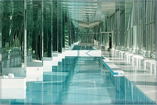 Viesnīcas spa saviem klientiem piedāvā plašu servisu - tajā iekļaujot personīgo treneri, fitnesa centru, peldbaseinu, džakuzi, aromātisko terapiju kab Viesnīcas spa saviem klientiem piedāvā plašu servisu - tajā iekļaujot personīgo treneri, fitnesa centru, peldbaseinu, džakuzi, aromātisko terapiju kab 44935