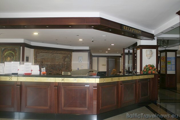 Viesnīcas recepcija 45050