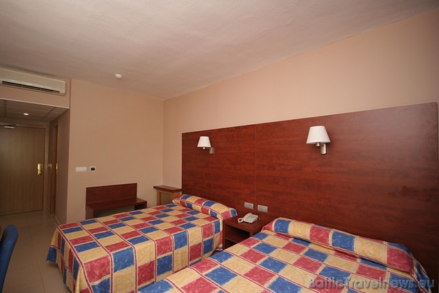 Viesnīcas Best Cap Salou kompleksā vēl ietilpst restorāns, 2 bāri, bārs pie baseina, picērija. Brokastis pasniegtas kā zviedru galds, vakariņas - par Viesnīcas Best Cap Salou kompleksā vēl ietilpst restorāns, 2 bāri, bārs pie baseina, picērija. Brokastis pasniegtas kā zviedru galds, vakariņas - par 45272