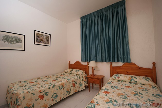 Visos standarta numuros, kuri ir apmēram 23 m²plaši ir duša vai vanna (fēns), tualete, gaisa kondicionētājs (centrālais), tālrunis, televizors Visos standarta numuros, kuri ir apmēram 23 m²plaši ir duša vai vanna (fēns), tualete, gaisa kondicionētājs (centrālais), tālrunis, televizors 45357