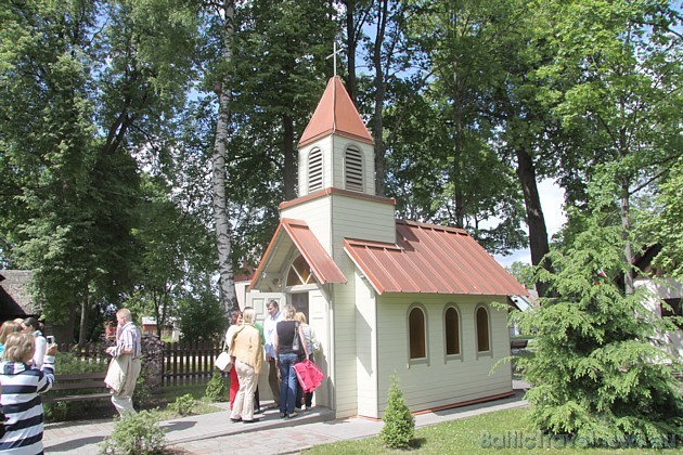 Latvijas mazākā baznīca 45548