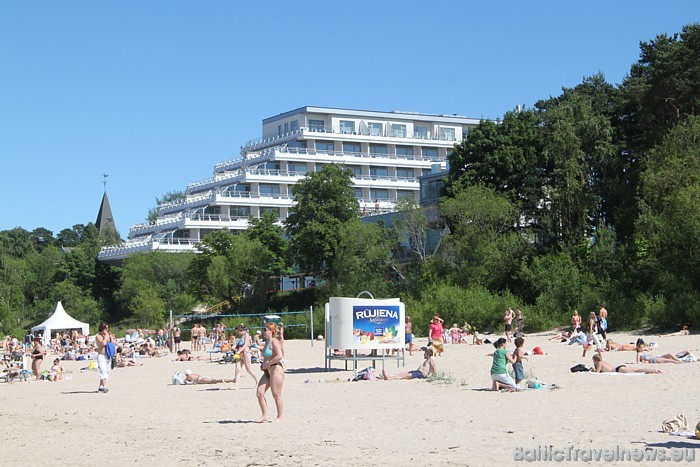 Pludmale pie viesnīcas Baltic Beach Hotel 45744