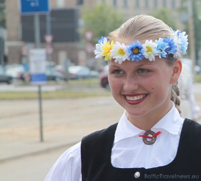 Uz X Latvijas skolu jaunatnes dziesmu un deju svētkiem ieradīsies vairāk nekā 30 000 dalībnieku 45952
